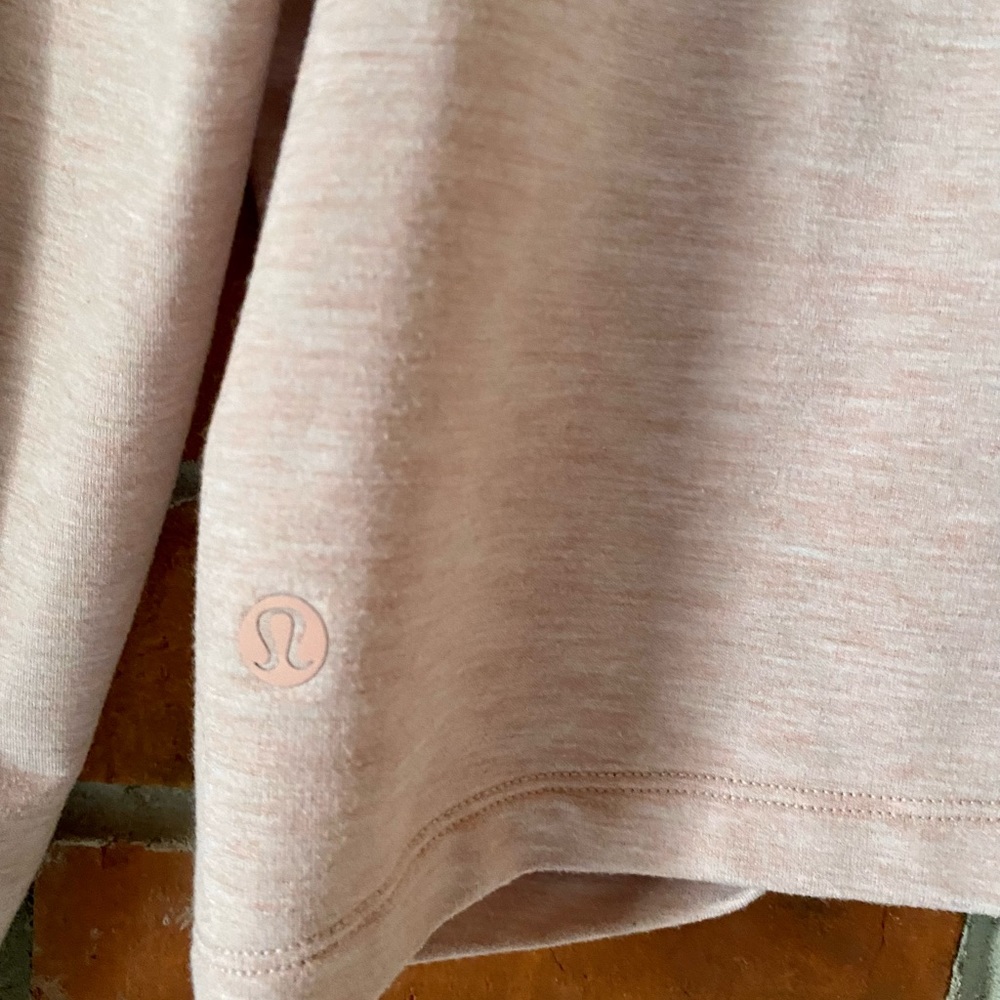 LULULEMON tuck&gather pullover heathered mod faint coral (light pink) size 10 - Picture 10 of 10